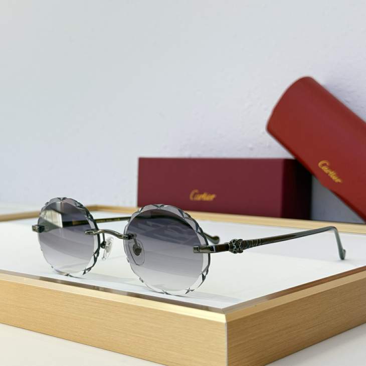 Picture of Cartier Sunglasses _SKUfw80443805fw